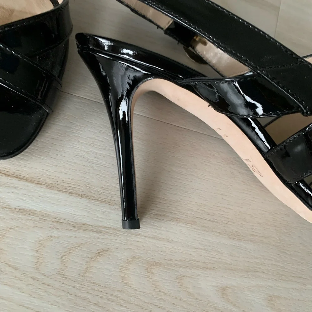 D&G - Dolce &Gabbaba black patent strappy high heel sandals - Picture 7 of 13